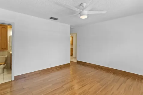 880 E Acre Drive Plantation FL 33317