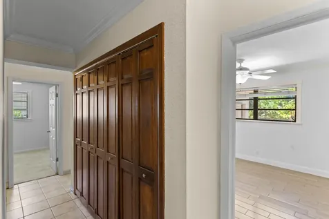 880 E Acre Drive Plantation FL 33317