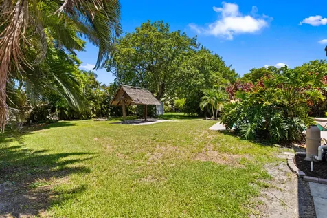 880 E Acre Drive Plantation FL 33317
