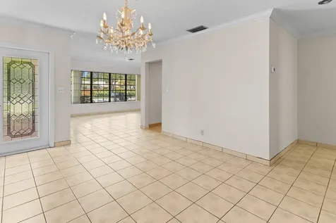 880 E Acre Drive Plantation FL 33317