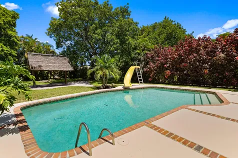880 E Acre Drive Plantation FL 33317