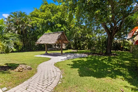 880 E Acre Drive Plantation FL 33317