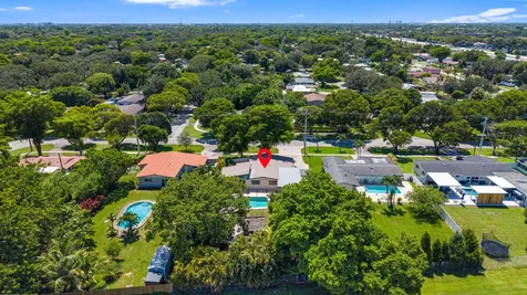 880 E Acre Drive Plantation FL 33317