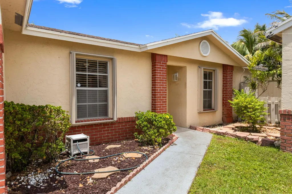 13945 Langley Place Davie FL 33325
