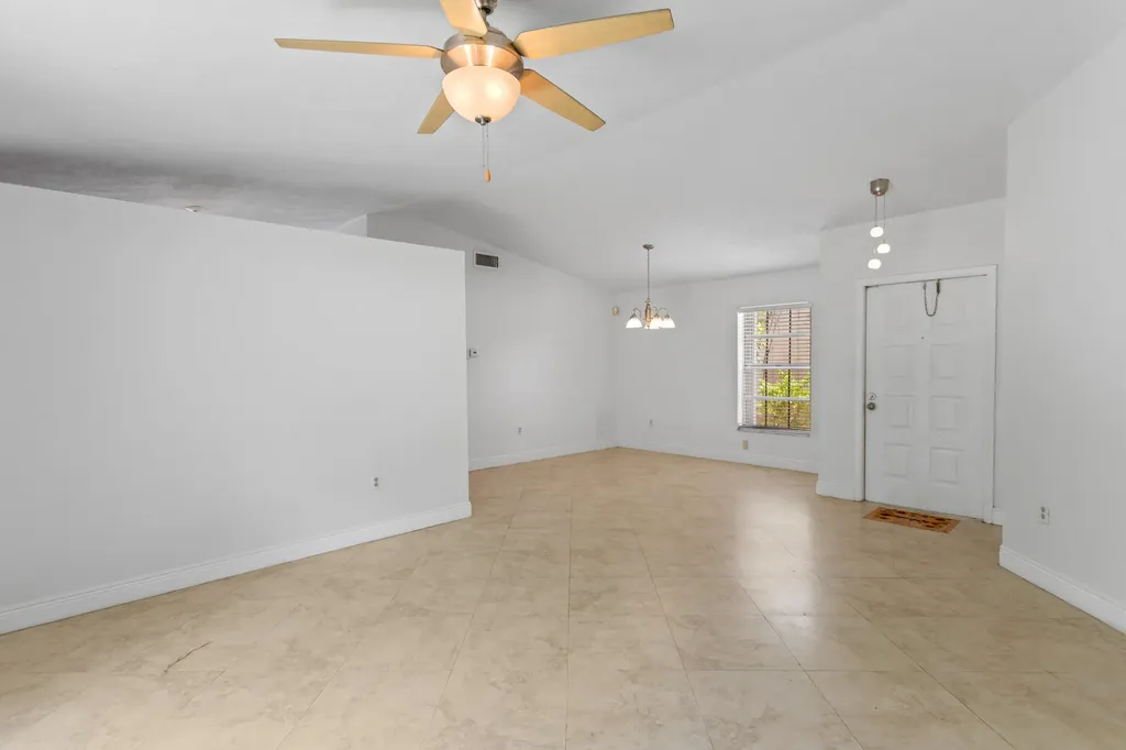 13945 Langley Place Davie FL 33325