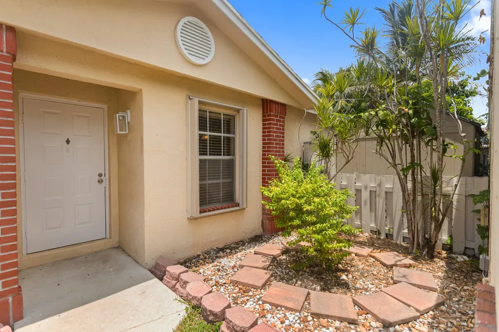 13945 Langley Place Davie FL 33325