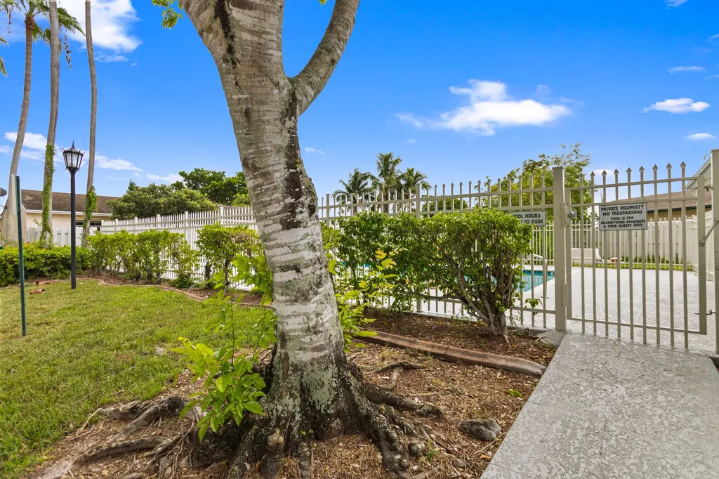 13945 Langley Place Davie FL 33325