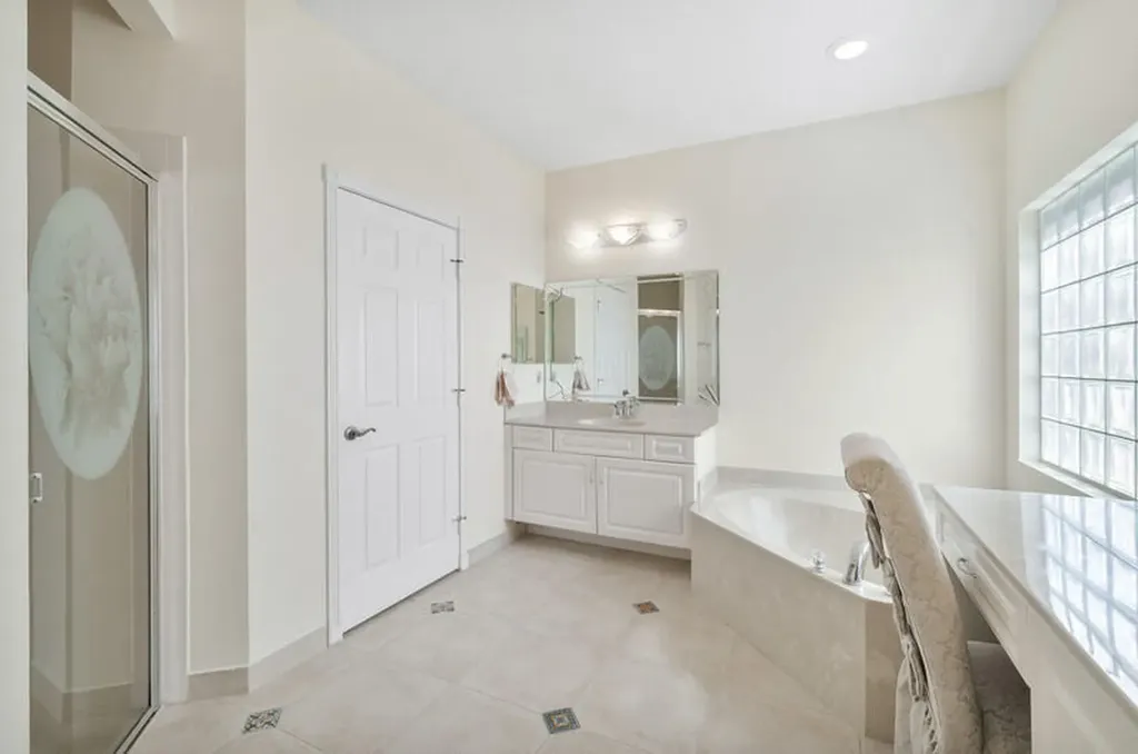 8688 Via Avellino Lake Worth FL 33467