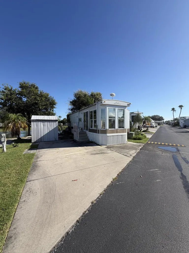 7950 Highway 78 Okeechobee FL 34974