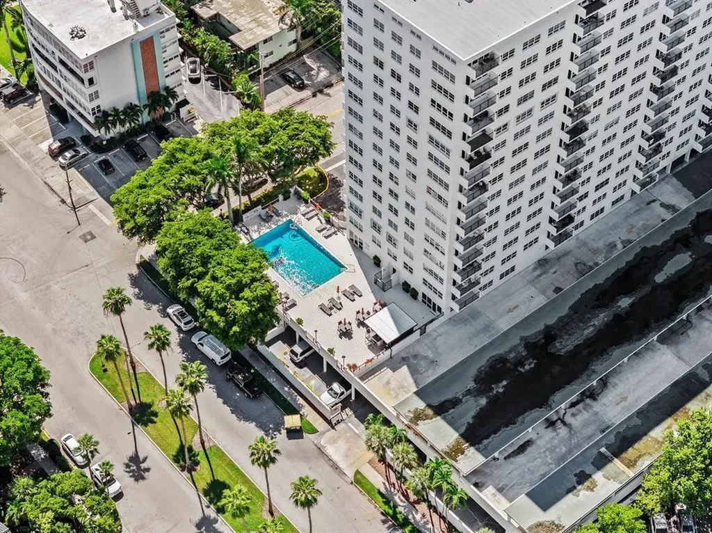340 Sunset Drive Fort Lauderdale FL 33301