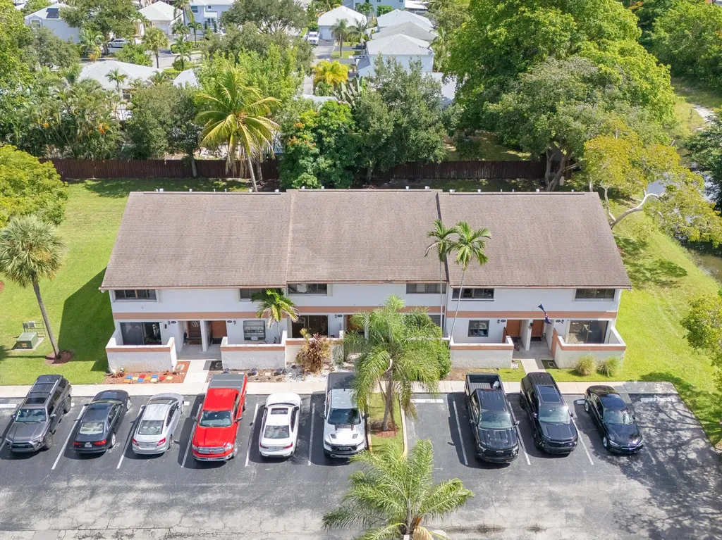4206 SW 70th Terrace Davie FL 33314