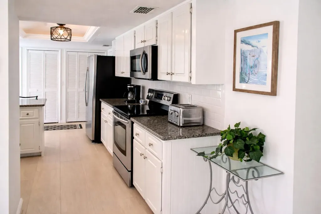 2066 5th Court SE Vero Beach FL 32962