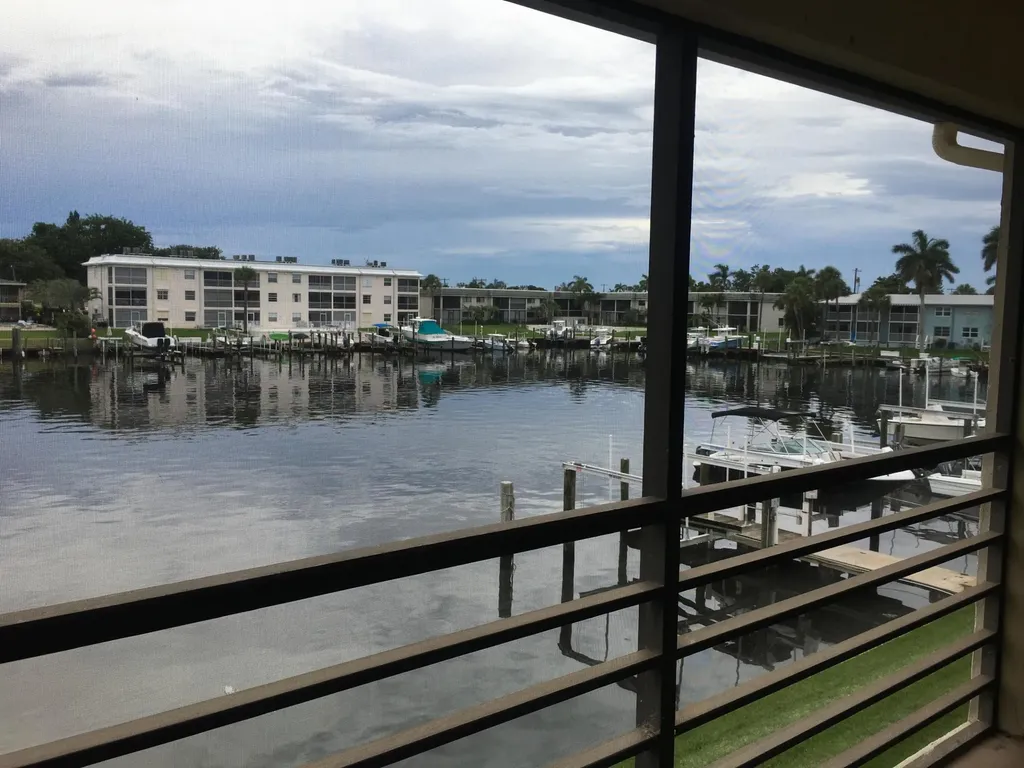 309 Lake Circle North Palm Beach FL 33408