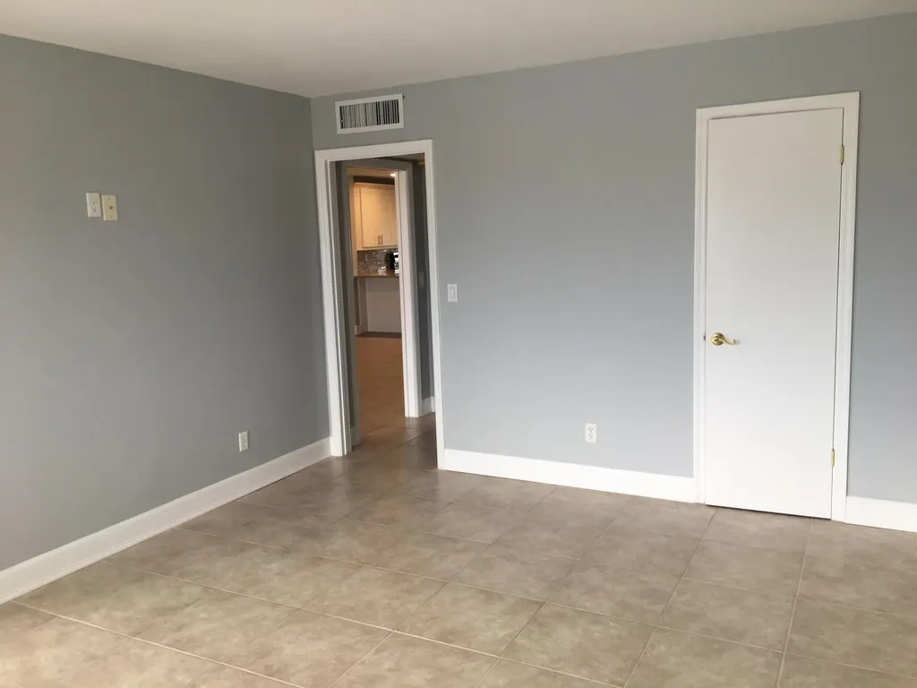 309 Lake Circle North Palm Beach FL 33408