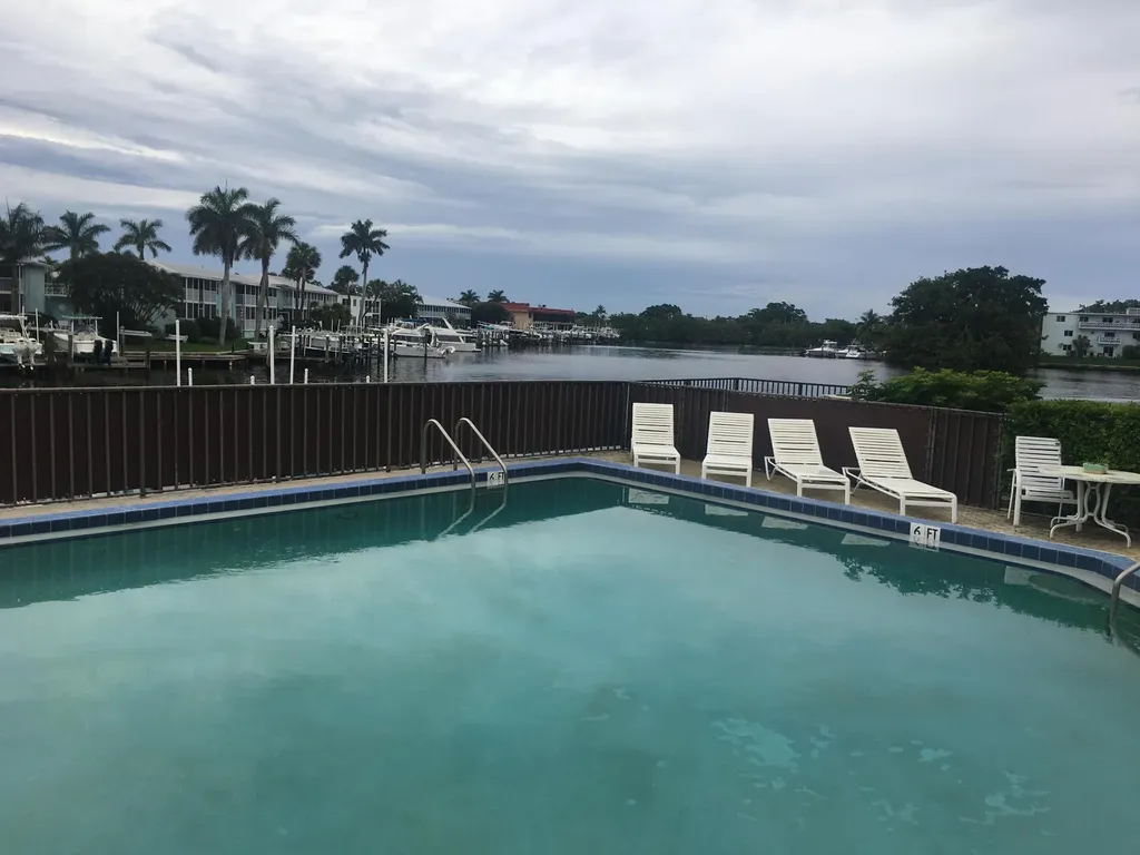 309 Lake Circle North Palm Beach FL 33408