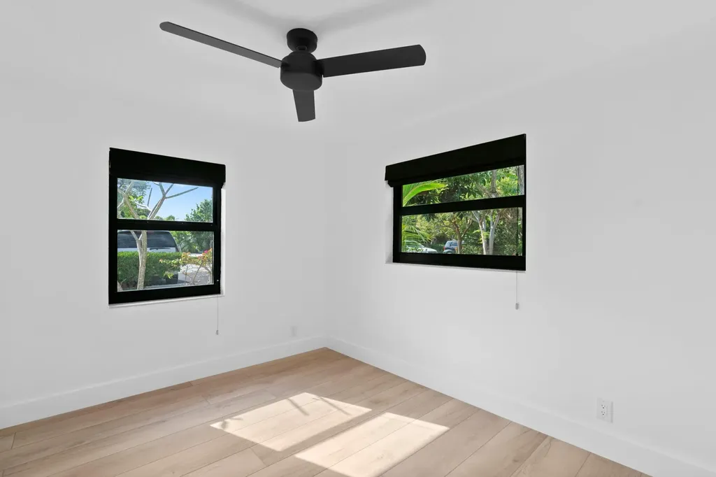 241 NE 10th Street Delray Beach FL 33444