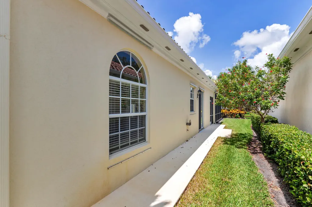 150 Euphrates Circle Palm Beach Gardens FL 33410