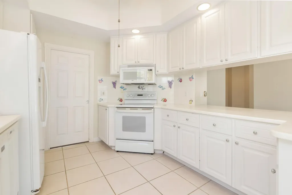 150 Euphrates Circle Palm Beach Gardens FL 33410