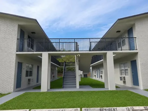 1630 N 25th Avenue Hollywood FL 33020