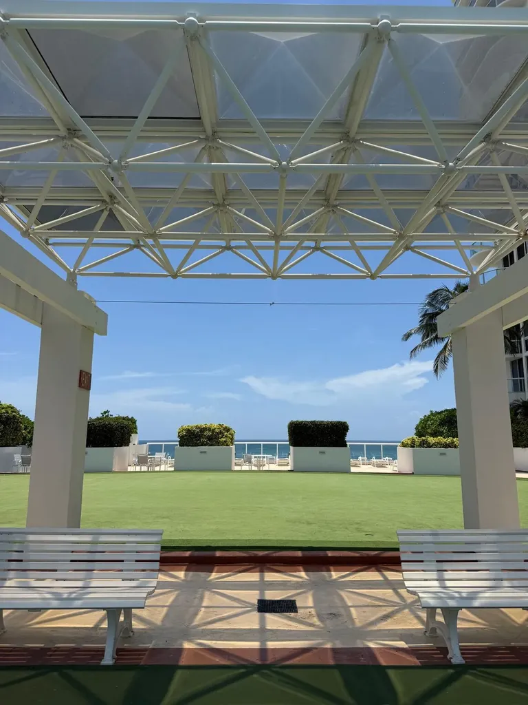6365 Collins Avenue Miami Beach FL 33141