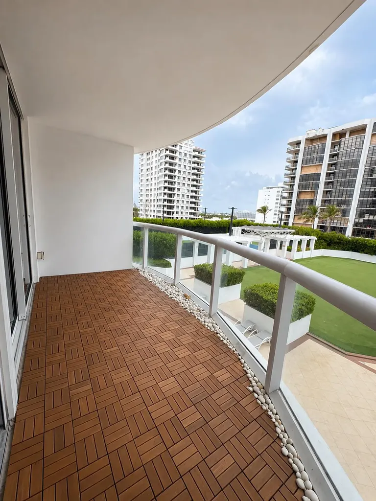 6365 Collins Avenue Miami Beach FL 33141