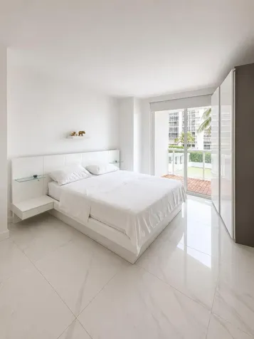 6365 Collins Avenue Miami Beach FL 33141