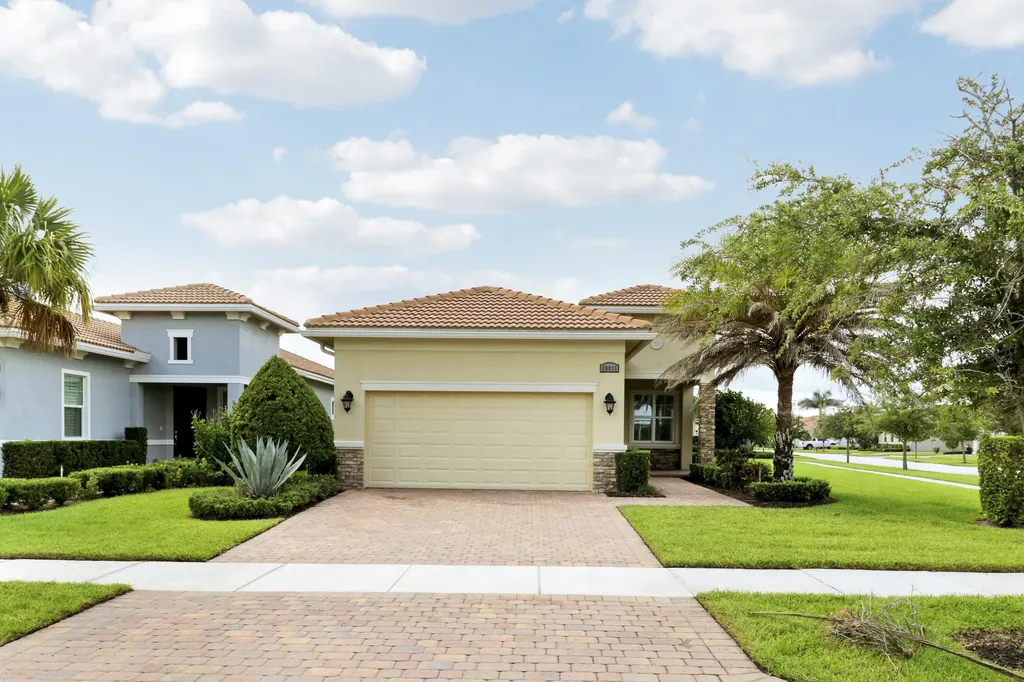 20015 SW Caserta Way Port St Lucie FL 34986