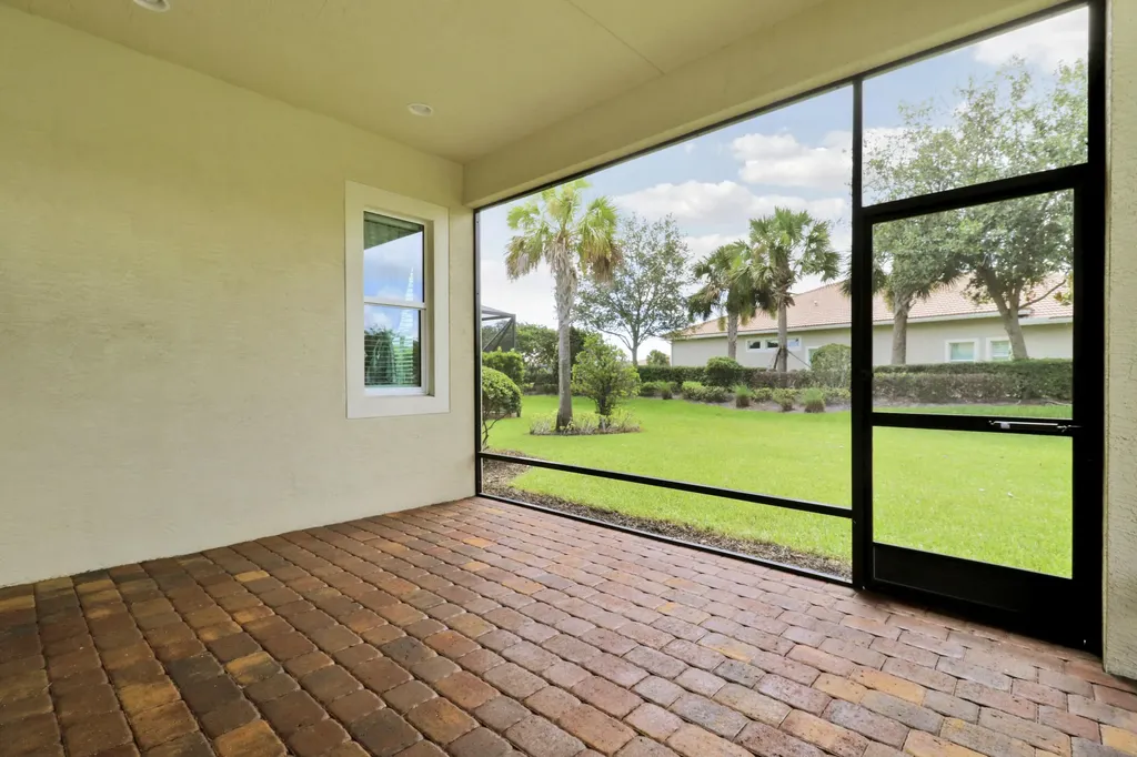 20015 SW Caserta Way Port St Lucie FL 34986