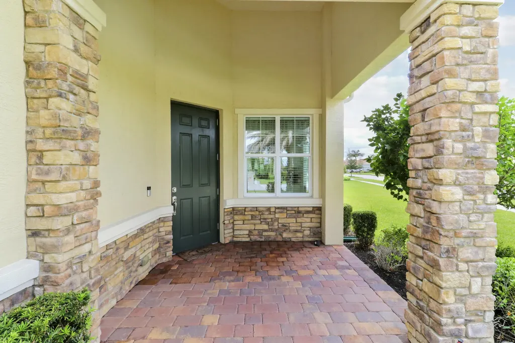 20015 SW Caserta Way Port St Lucie FL 34986