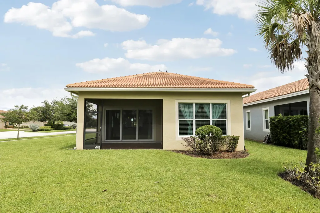 20015 SW Caserta Way Port St Lucie FL 34986