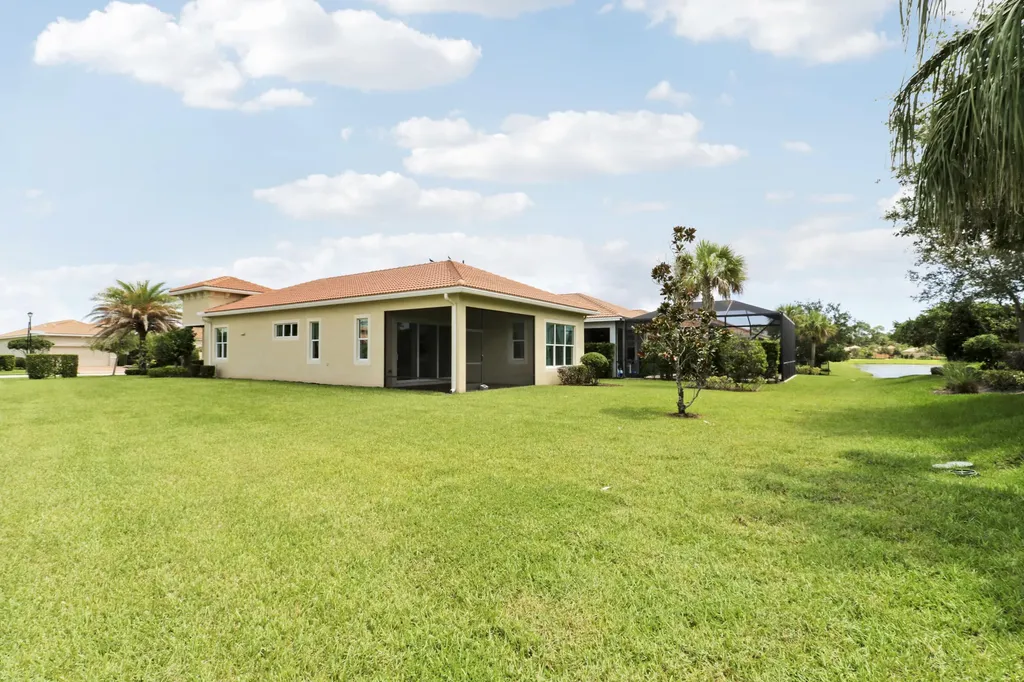20015 SW Caserta Way Port St Lucie FL 34986