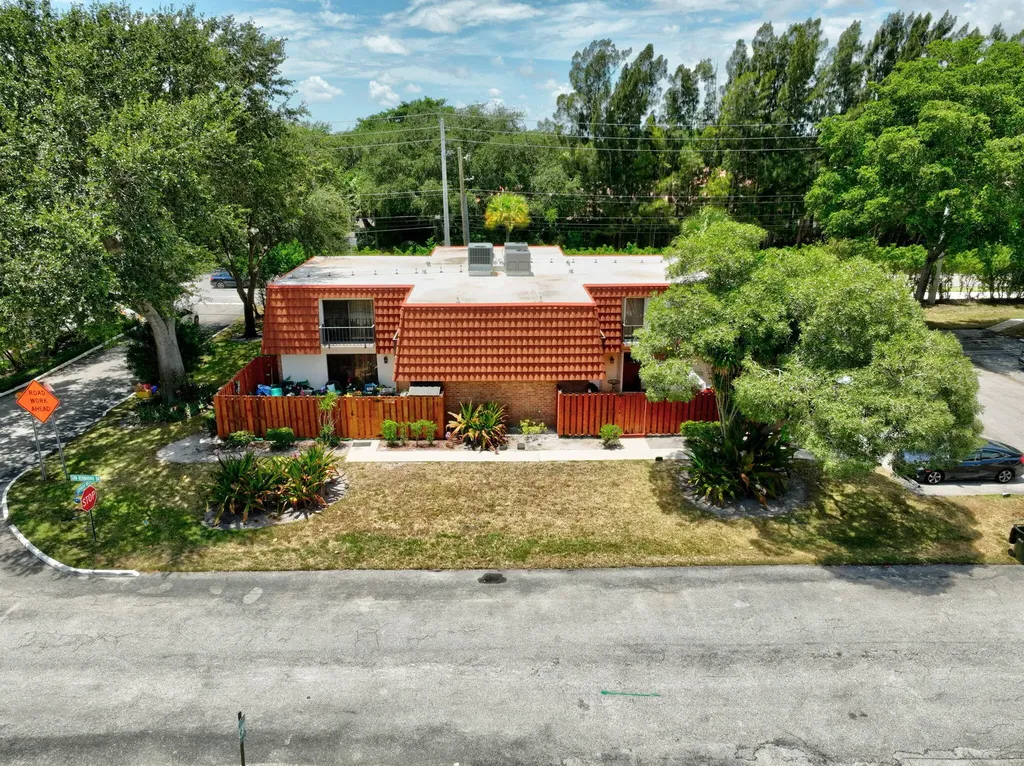 3428 San Bernadino Drive Delray Beach FL 33445