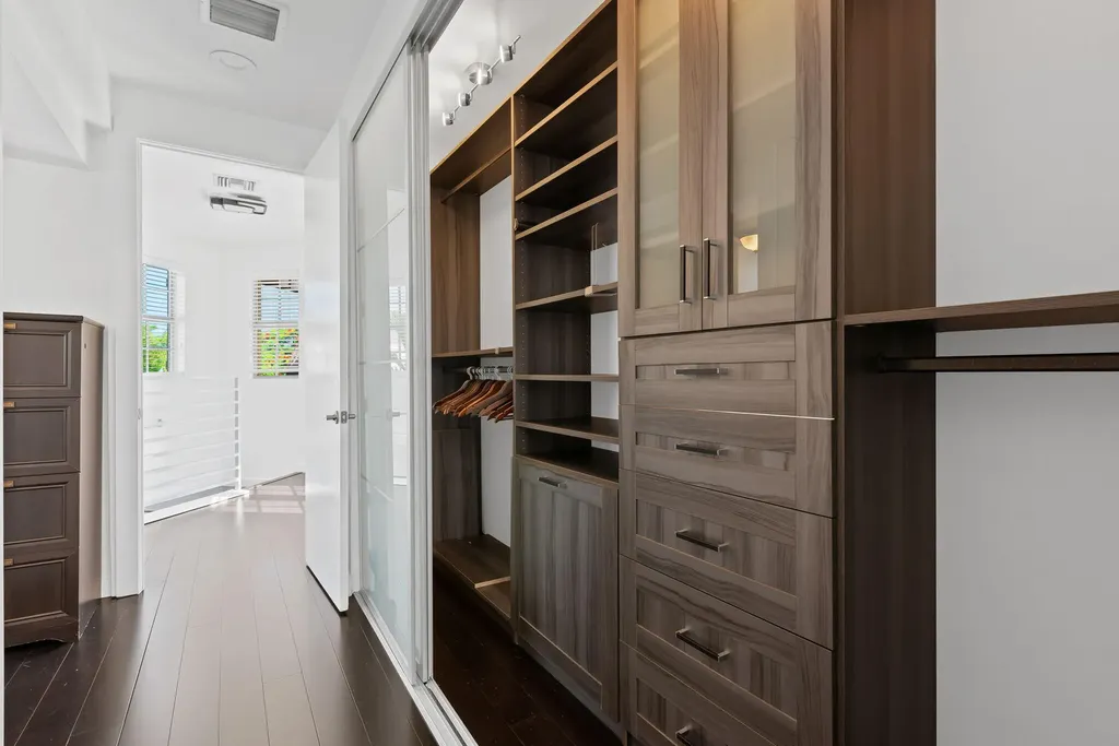 814 SW 10th Street Fort Lauderdale FL 33315