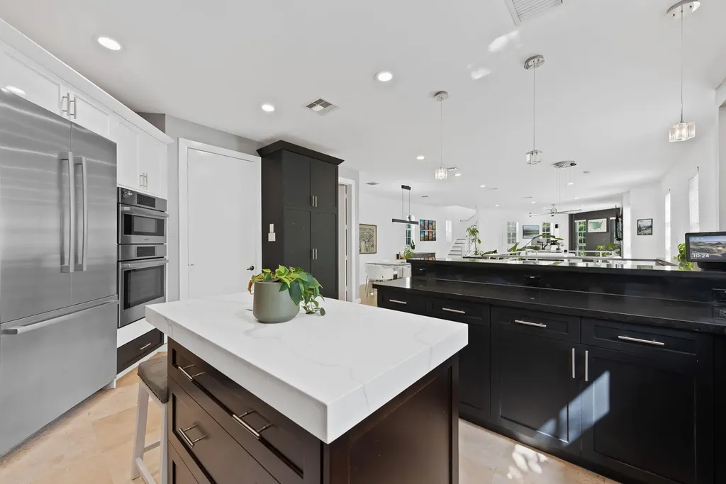 814 SW 10th Street Fort Lauderdale FL 33315