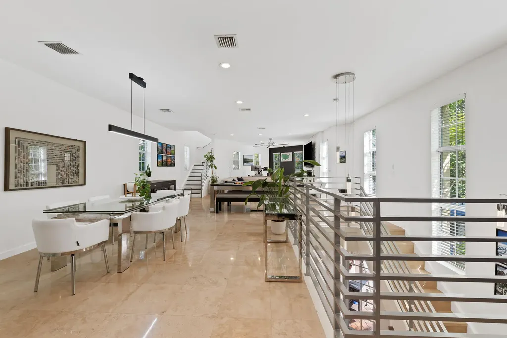 814 SW 10th Street Fort Lauderdale FL 33315