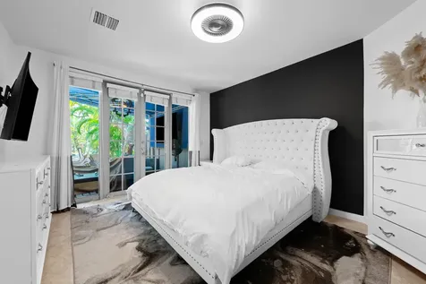 814 SW 10th Street Fort Lauderdale FL 33315