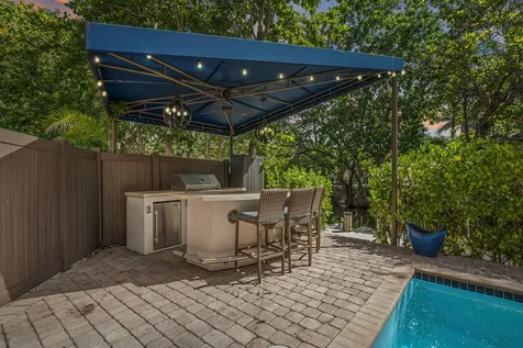814 SW 10th Street Fort Lauderdale FL 33315