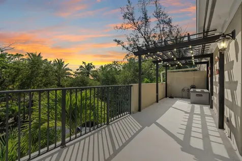 814 SW 10th Street Fort Lauderdale FL 33315