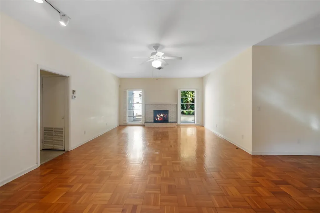 24/22 Via Lucindia Drive Sewalls Point FL 34996