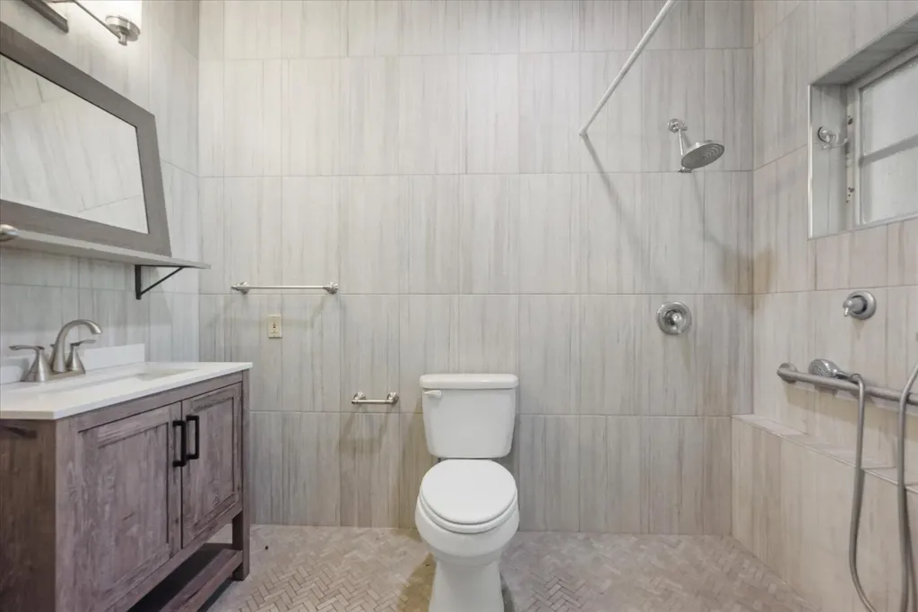 24/22 Via Lucindia Drive Sewalls Point FL 34996