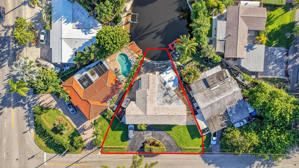 1570 NE 30th Place Oakland Park FL 33334