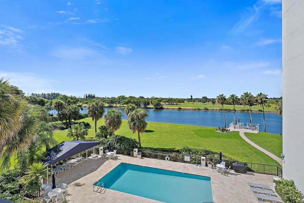 356 Golfview Road North Palm Beach FL 33408