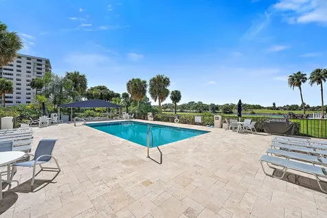 356 Golfview Road North Palm Beach FL 33408