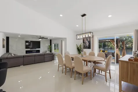 12725 Kingsway Road Wellington FL 33414