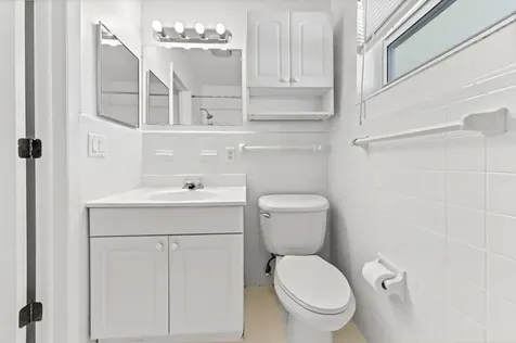 2755 NE 28th Avenue Lighthouse Point FL 33064