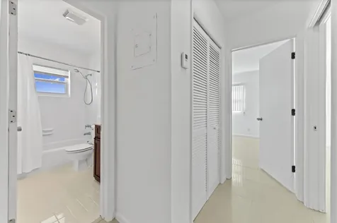 2755 NE 28th Avenue Lighthouse Point FL 33064