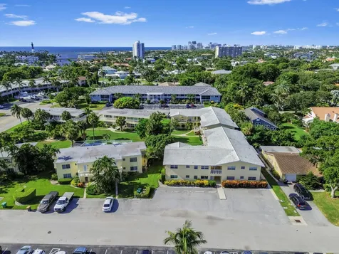 2755 NE 28th Avenue Lighthouse Point FL 33064