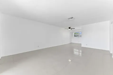 2755 NE 28th Avenue Lighthouse Point FL 33064