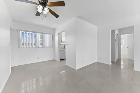 2755 NE 28th Avenue Lighthouse Point FL 33064