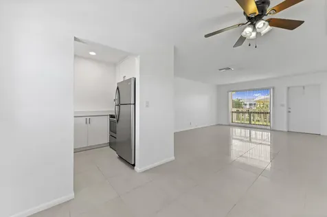 2755 NE 28th Avenue Lighthouse Point FL 33064